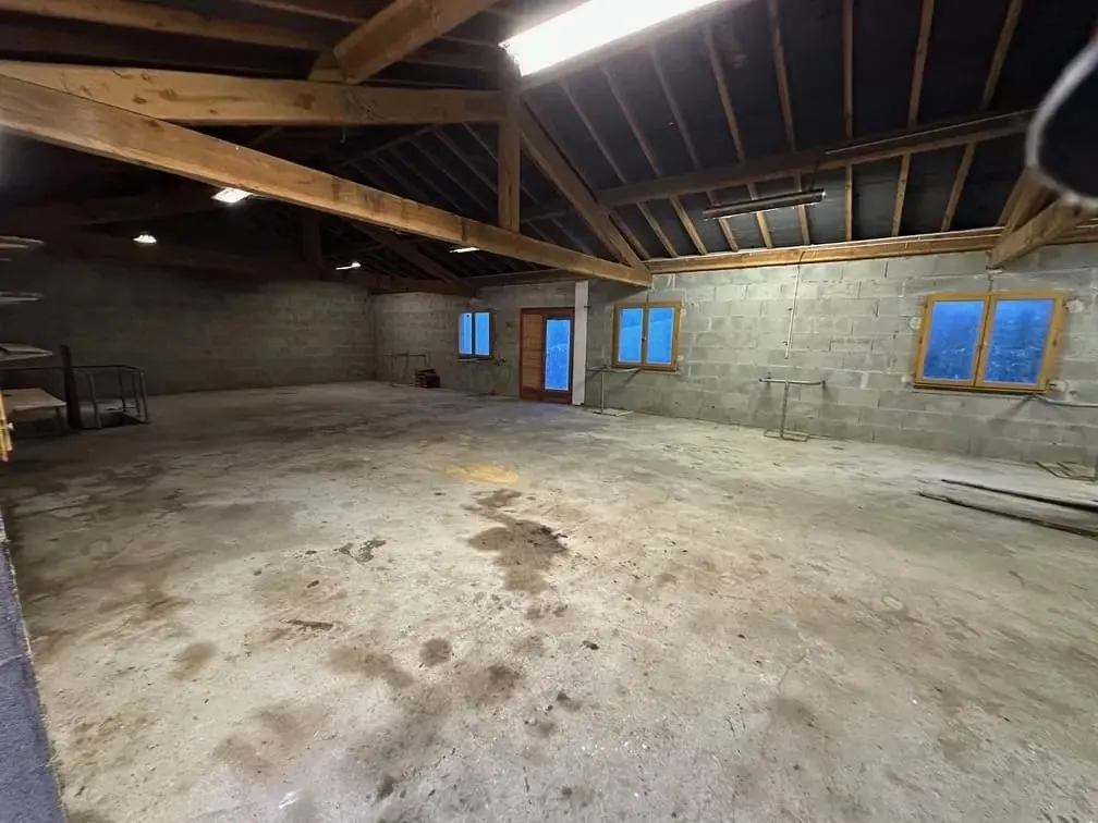 Cave entièrement vidée et nettoyée à Saint-Chamond