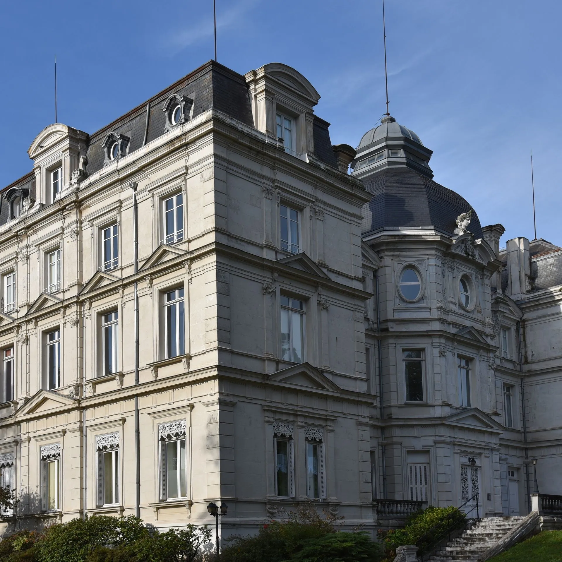 Débarras à Fraisses