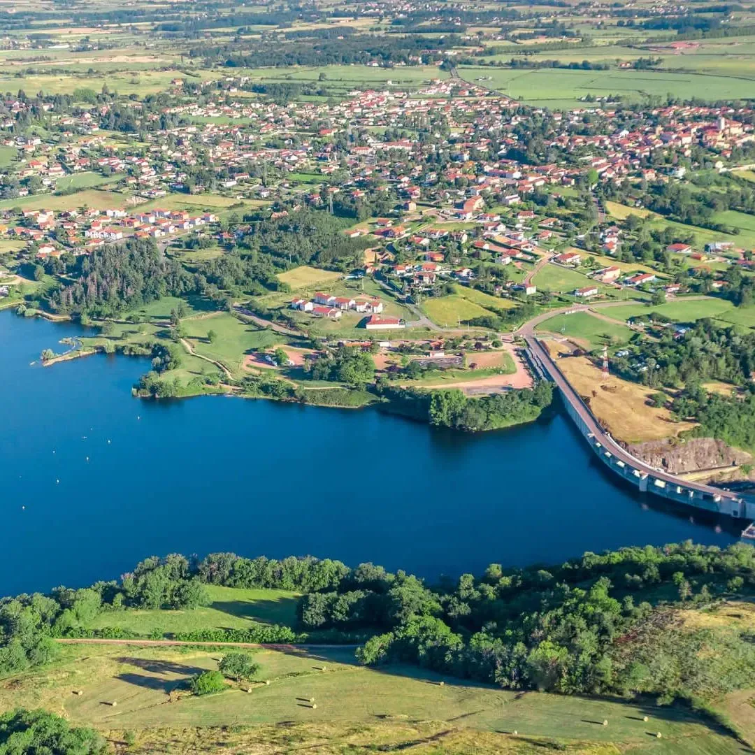 Débarras à Villerest